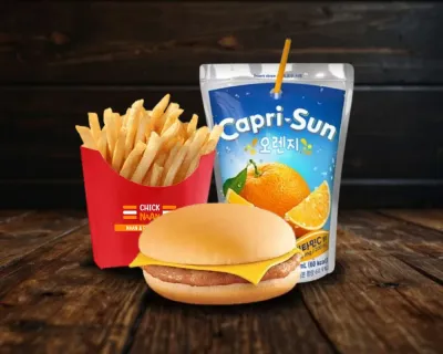 CHEESE BURGER + FRITES + CAPRI-SUN